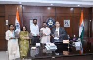 ऑर्केस्ट्रा वाद्यवृंद कलाकारांच्या आयुष्यावरील पुस्तक महत्वपूर्ण - कुलगुरु डॉ.आर के कामत